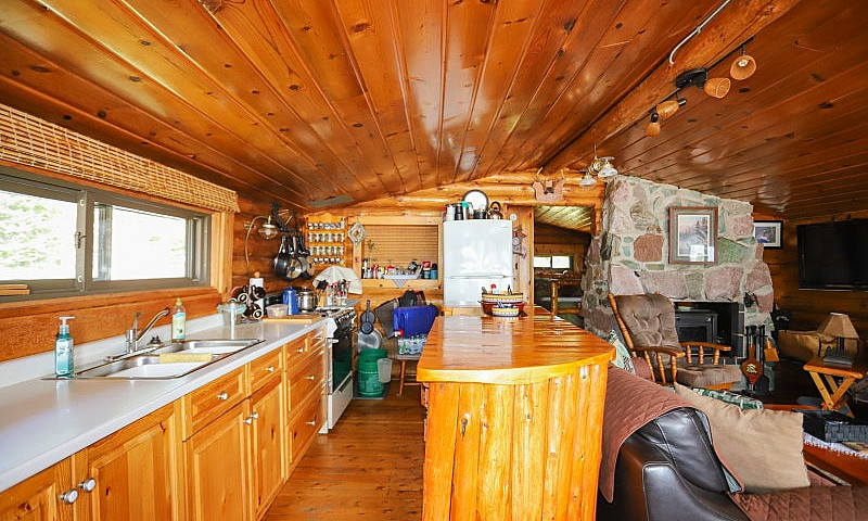 Garden Lake Cottage...