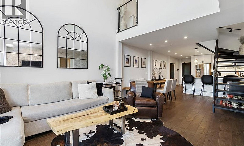 65 Yorkland Boulevar...