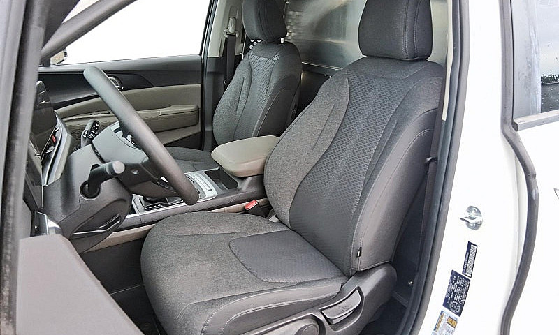 2025 Kia Carnival Lx...