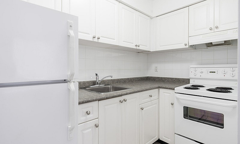 Royale - 1 Bedroom A...