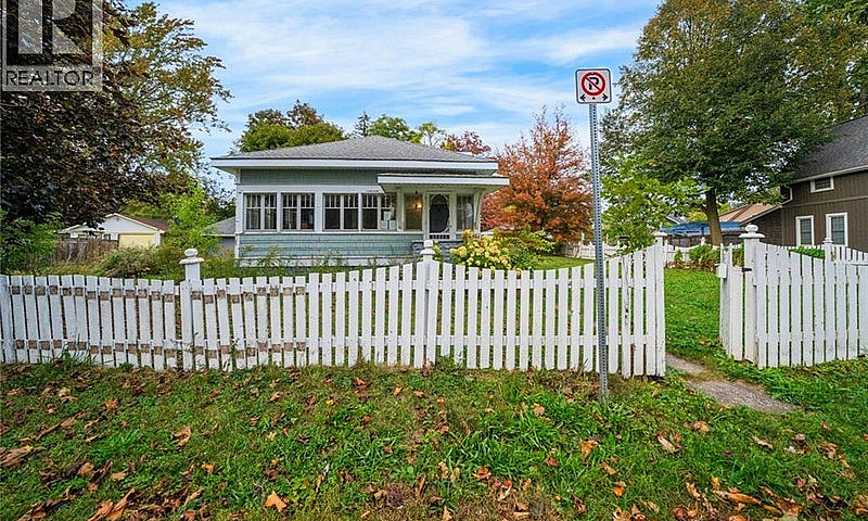 42 Cambridge Road E ...