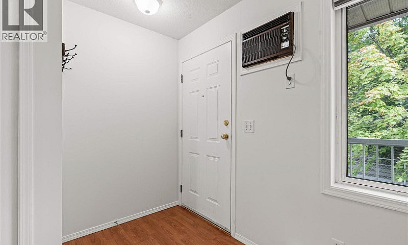 4202 Alexis Park Dri...