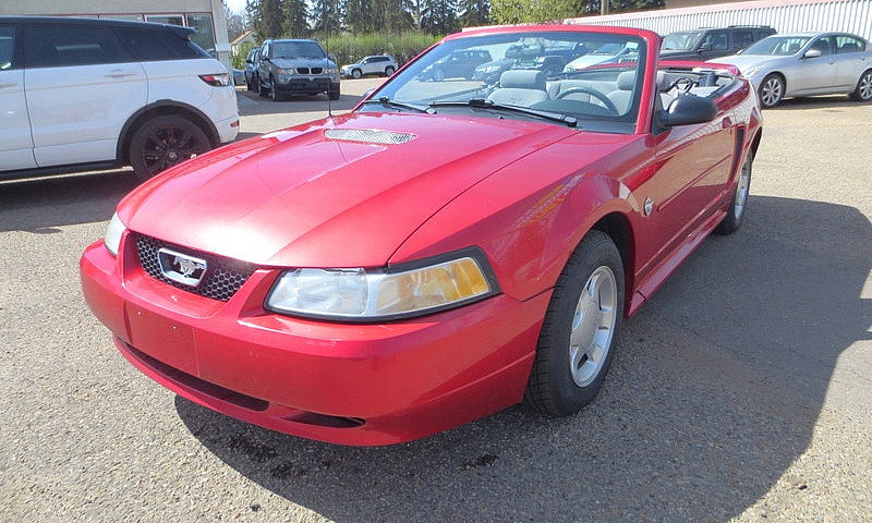 1999 Ford Mustang 35...