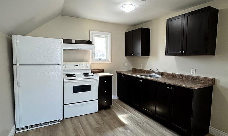 1 Bedroom Upper-Leve...