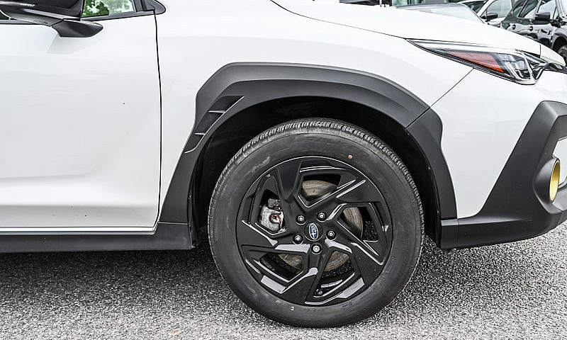 2024 Subaru Crosstre...