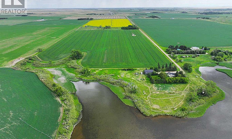141 Range Road Rural...