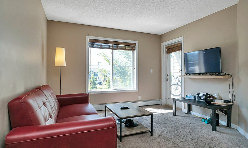 Condo For Sale/ 2 Be...