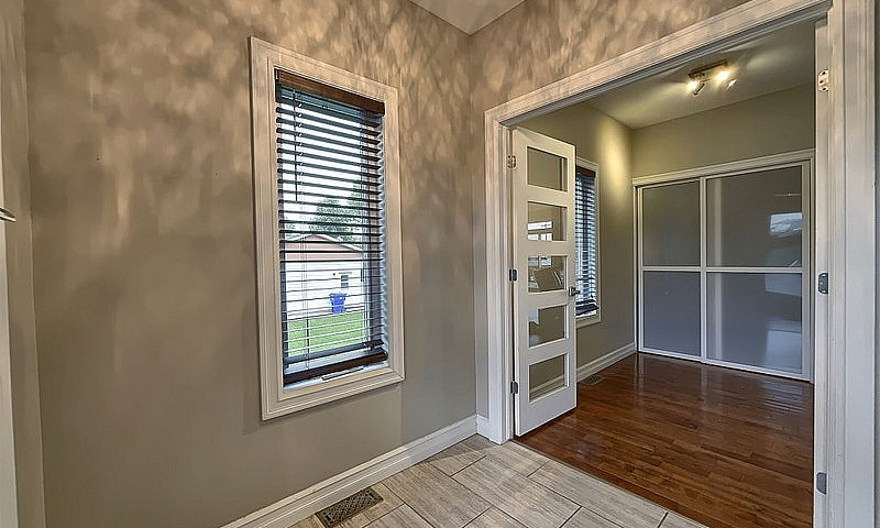 $899,000 - 2 Storey ...