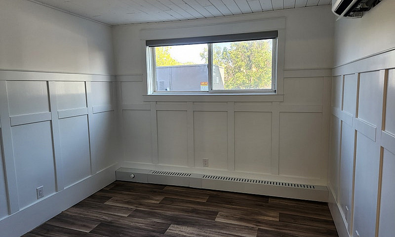One Bedroom Suite Fo...