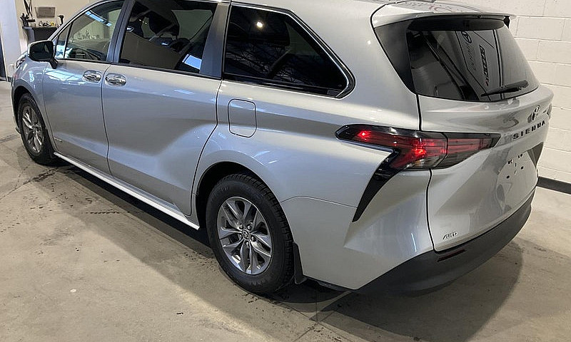 Toyota Sienna Xle Ti...