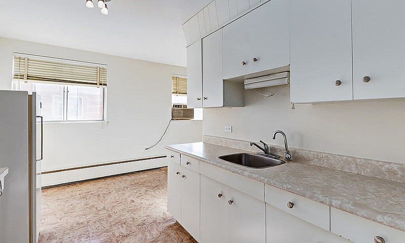 Modern Apartments Wi...