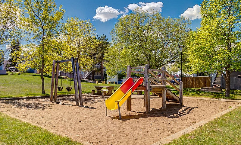 Townhomes For Rent I...