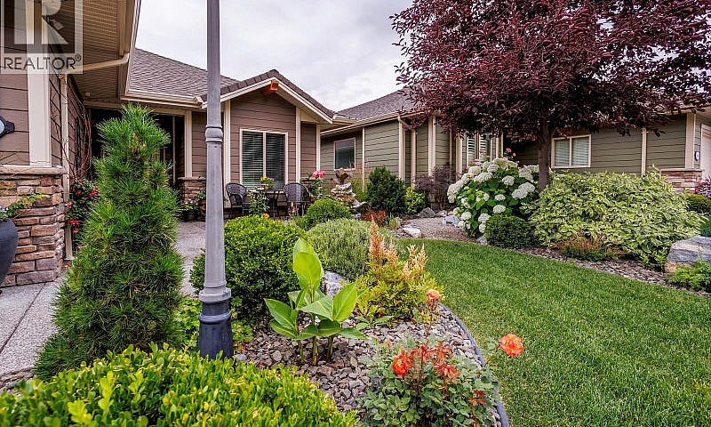 3942 Pine Valley Dri...