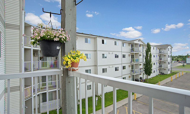2 Bed X 1 Bath Apart...