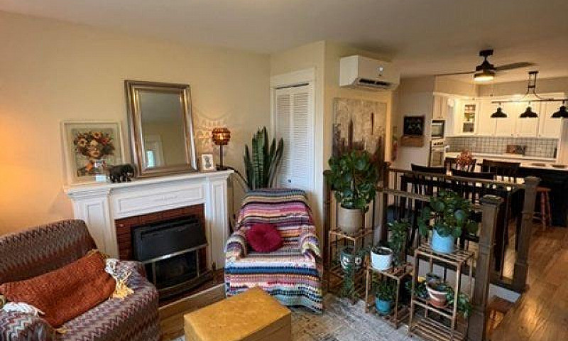 301 North Queen Eliz...