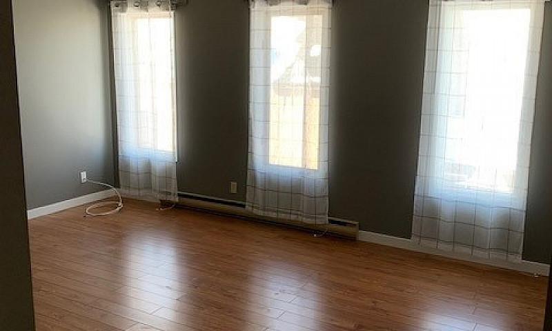 2-Bedroom Unit With ...