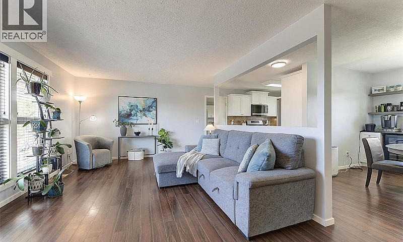 450 Holbrook Road W ...