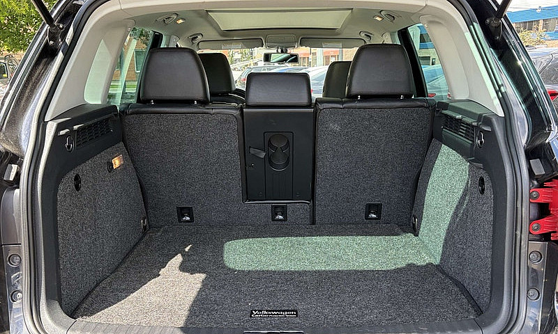 2017 Volkswagen Tigu...