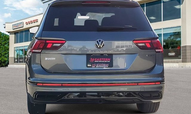 2022 Volkswagen Tigu...