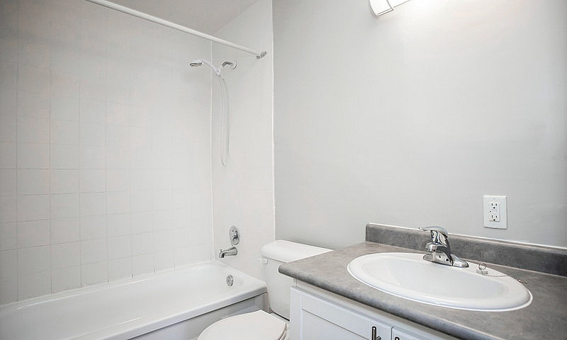 London 1 Bedroom, 1 ...