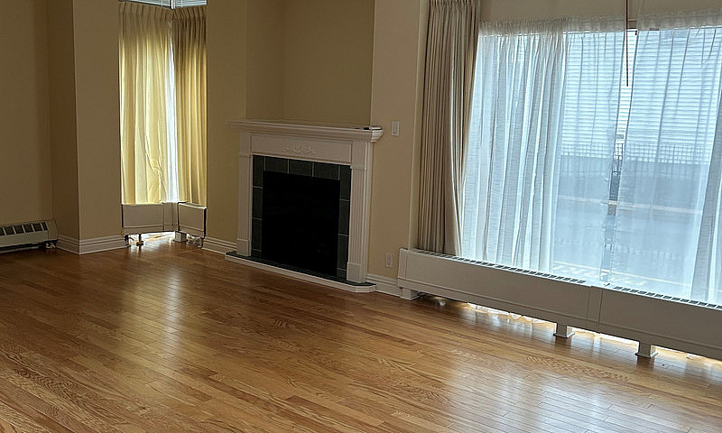 Executive Large 1Br ...