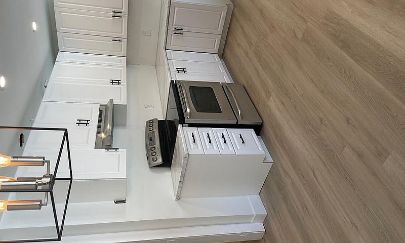 2 Bedroom Upper Leve...