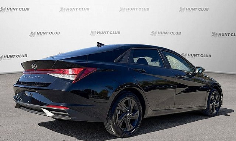 2022 Hyundai Elantra...