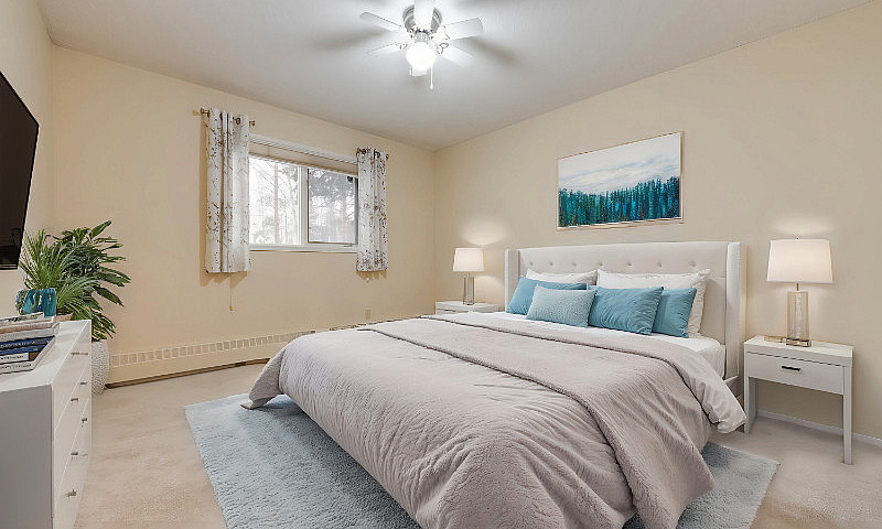 Bright 2 Bedroom, 40...