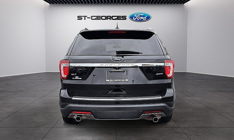 Ford Explorer Xlt Aw...