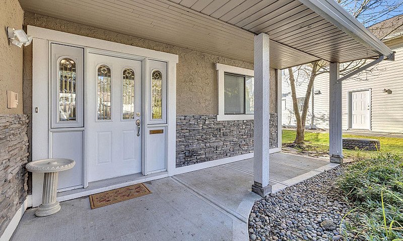 12954 61 Avenue Surr...