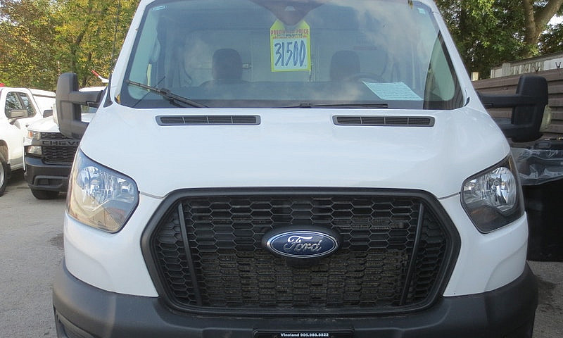 2023 Ford Transit Cu...