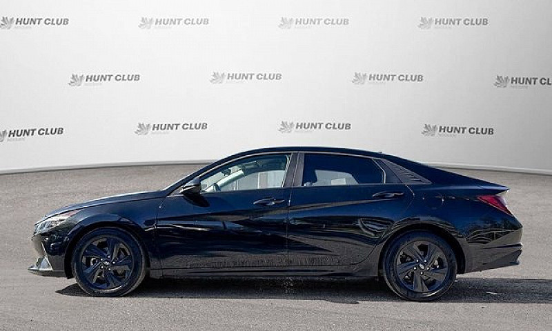 2022 Hyundai Elantra...