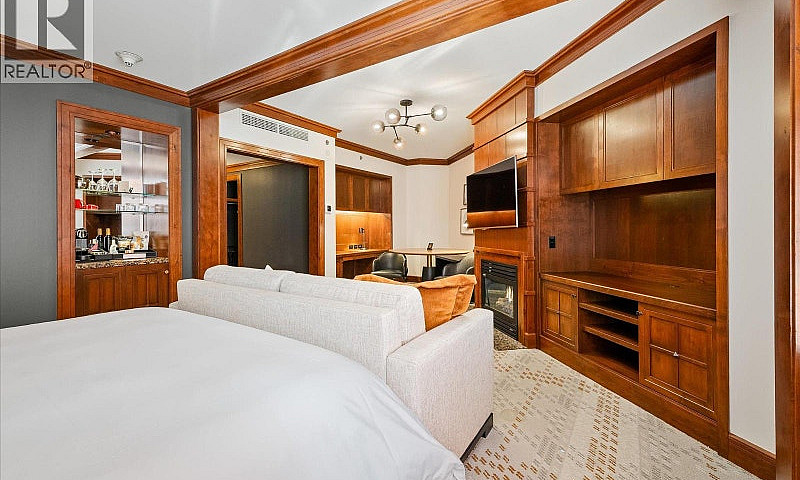 518 4591 Blackcomb W...