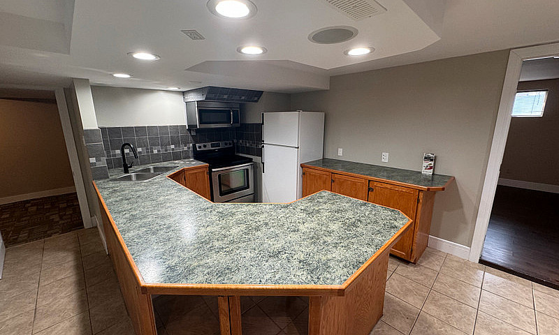 Basement Duplex Deli...