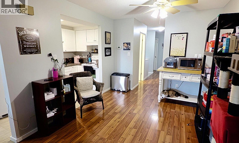 1435 Summit Drive Un...