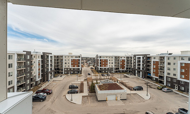 2 Bed 2 Bath Condo D...