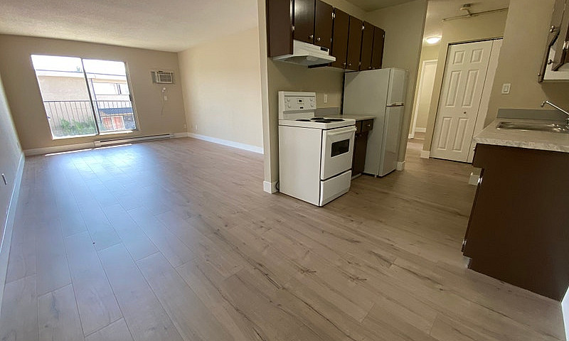 2 Bed, 1 Bath Starti...