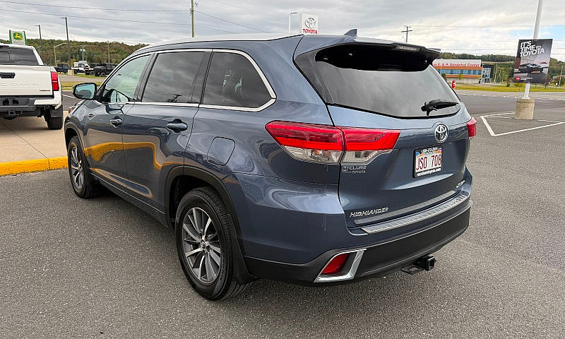 2018 Toyota Highland...