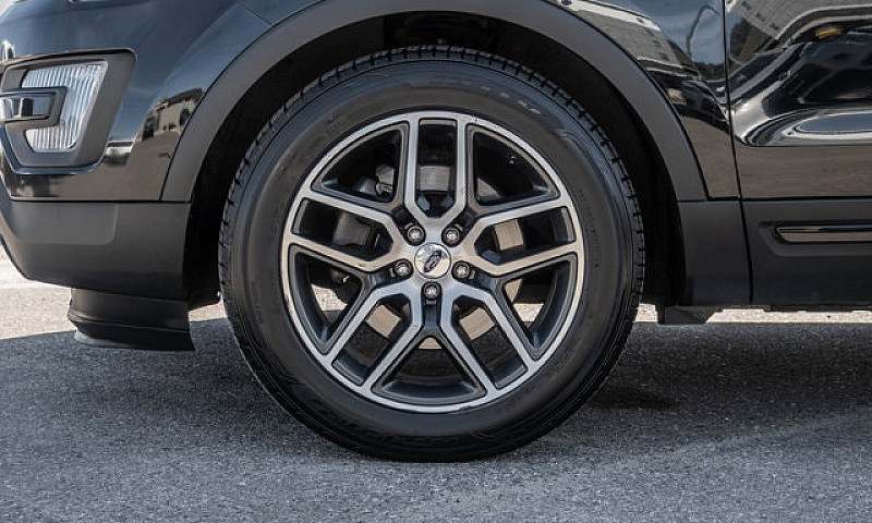 2016 Ford Explorer S...