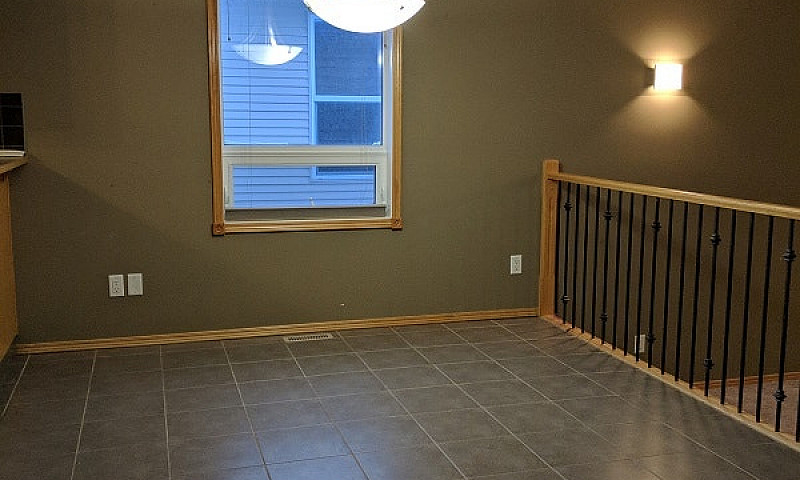 Great 3 Bedroom Unit...