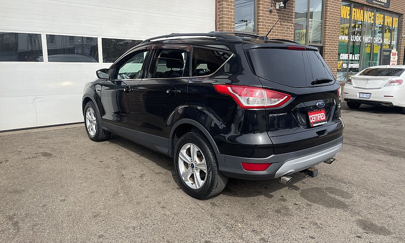 2014 Ford Escape Awd...