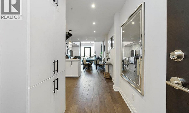 65 Yorkland Boulevar...