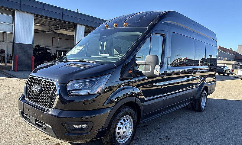 2027 Ford Transit Pa...