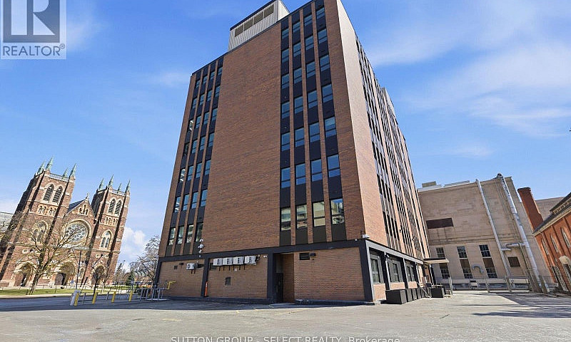 411 - 195 Dufferin A...