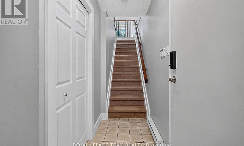 4482 Harper Avenue O...