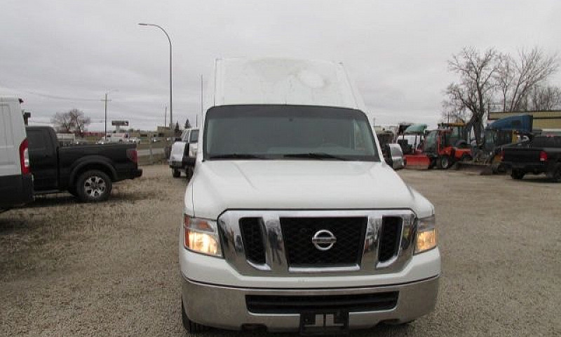2014 Nissan Nv Sv 25...