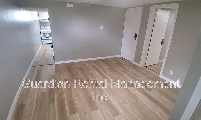 2 Bedroom, 1 Bath Un...