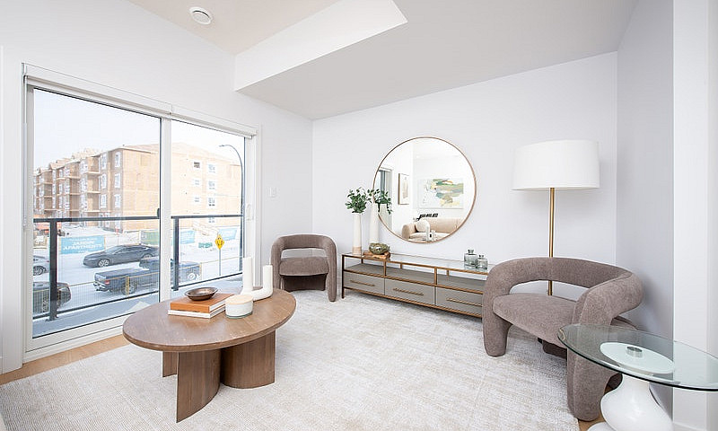 Breeze Nouveau Townh...