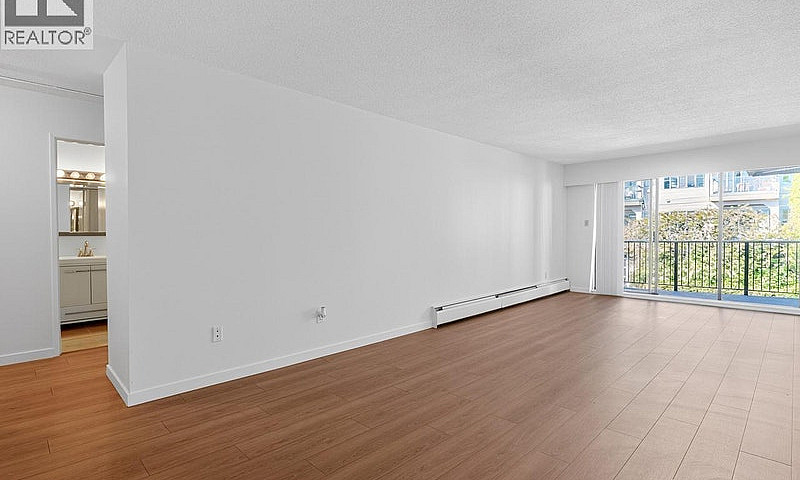 308 170 W 4Th Street...