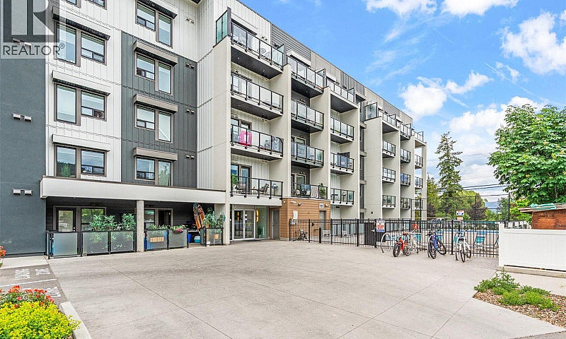 2555 Lakeshore Road ...